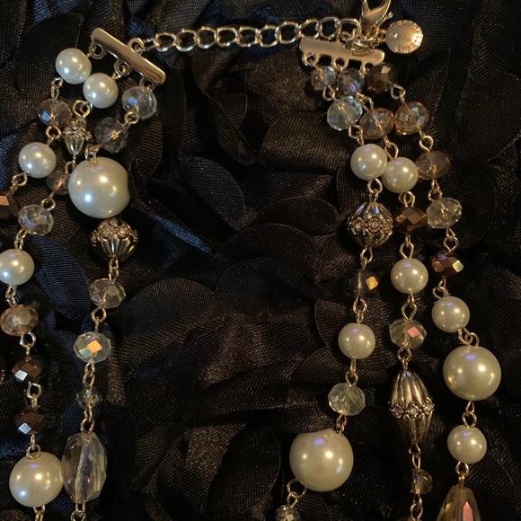 Beautiful pearl and crystal necklace - Picture 3 of 3